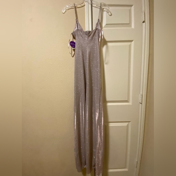 Dress - Picture 2 of 4